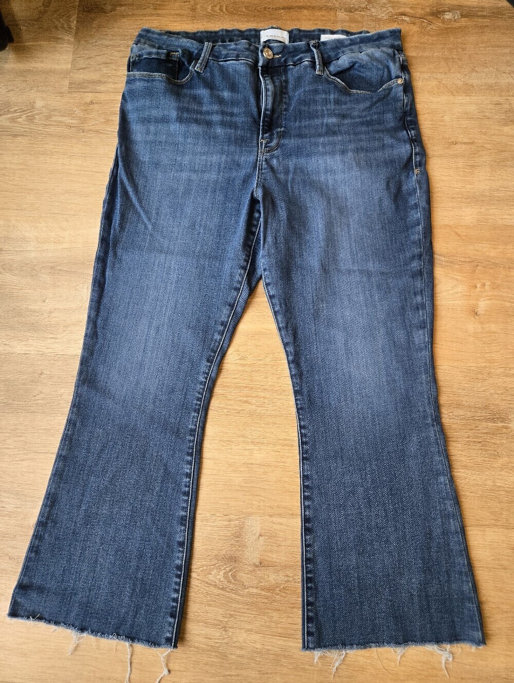 FRAME Le Cropped Mini Bootcut Jeans  Size 34